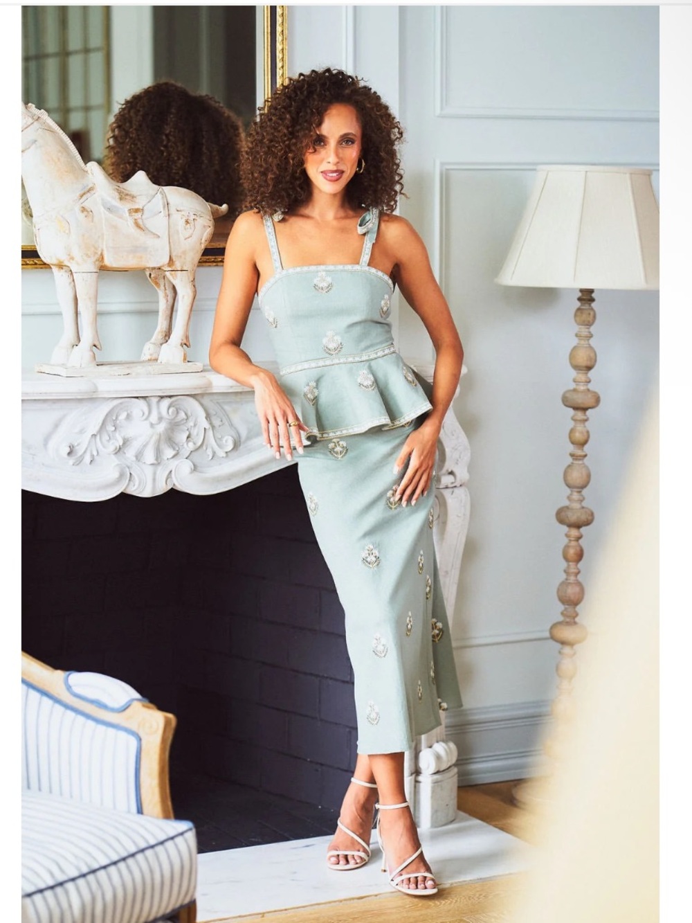 Rosewaterhouse Mina Linen Embroidered Peplum Floral Top in Pastel Blue/Ivory NEW - Picture 6 of 14